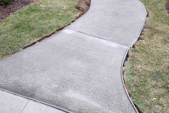 concrete-walkway-installation-north-hugo-mn