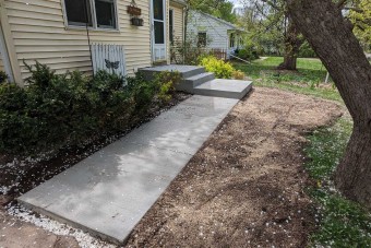 concrete-walkway-installation-roseville-mn