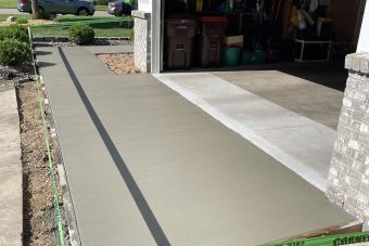 concrete-walkway-replacement-oakdale-mn-e1727976726404