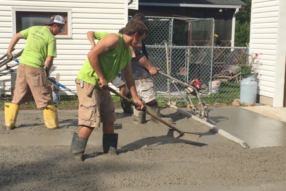 A Strong Start What to Expect During Your Concrete Driveway Installation Image