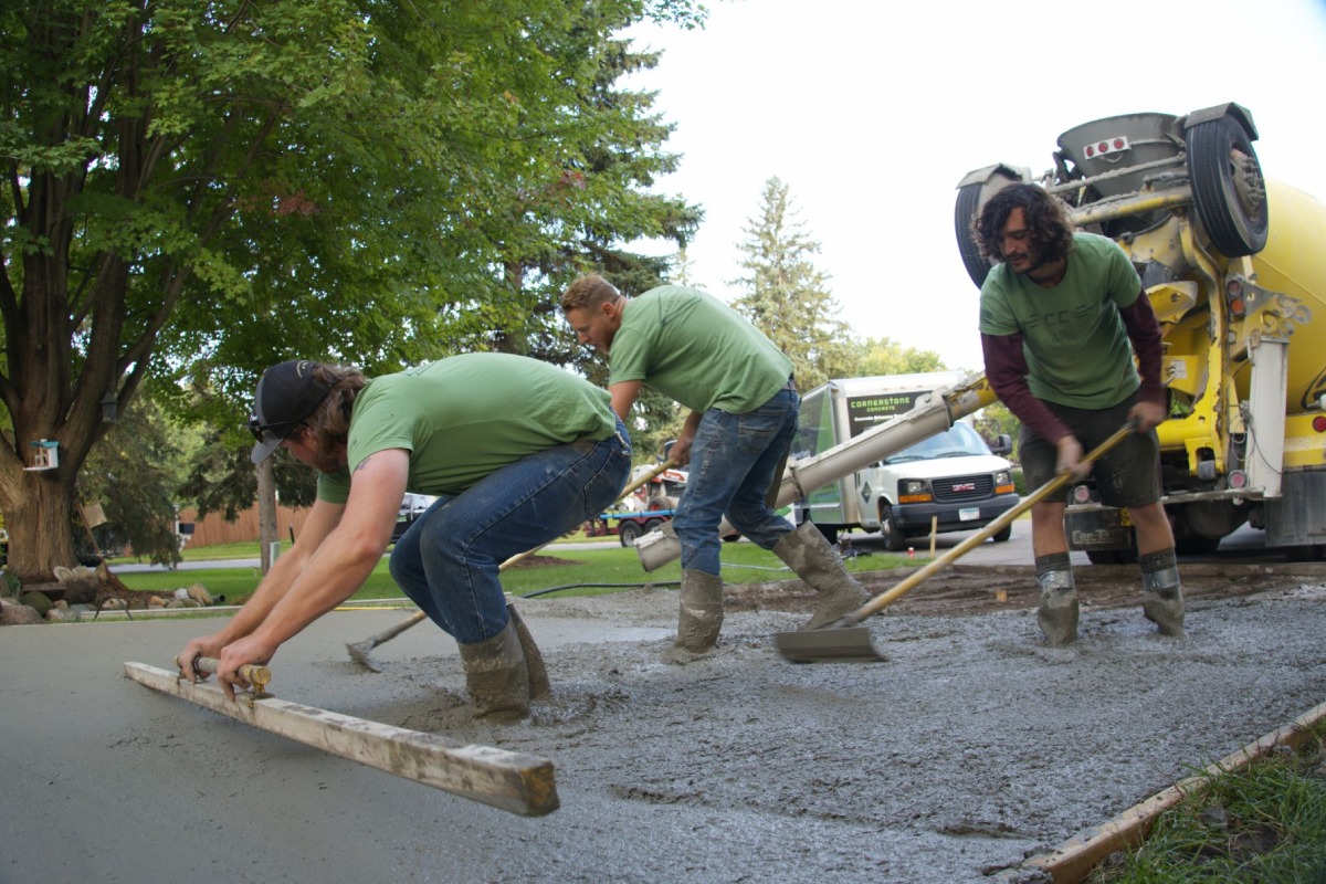 Maintenance-Free Driveway Mix Featured Image