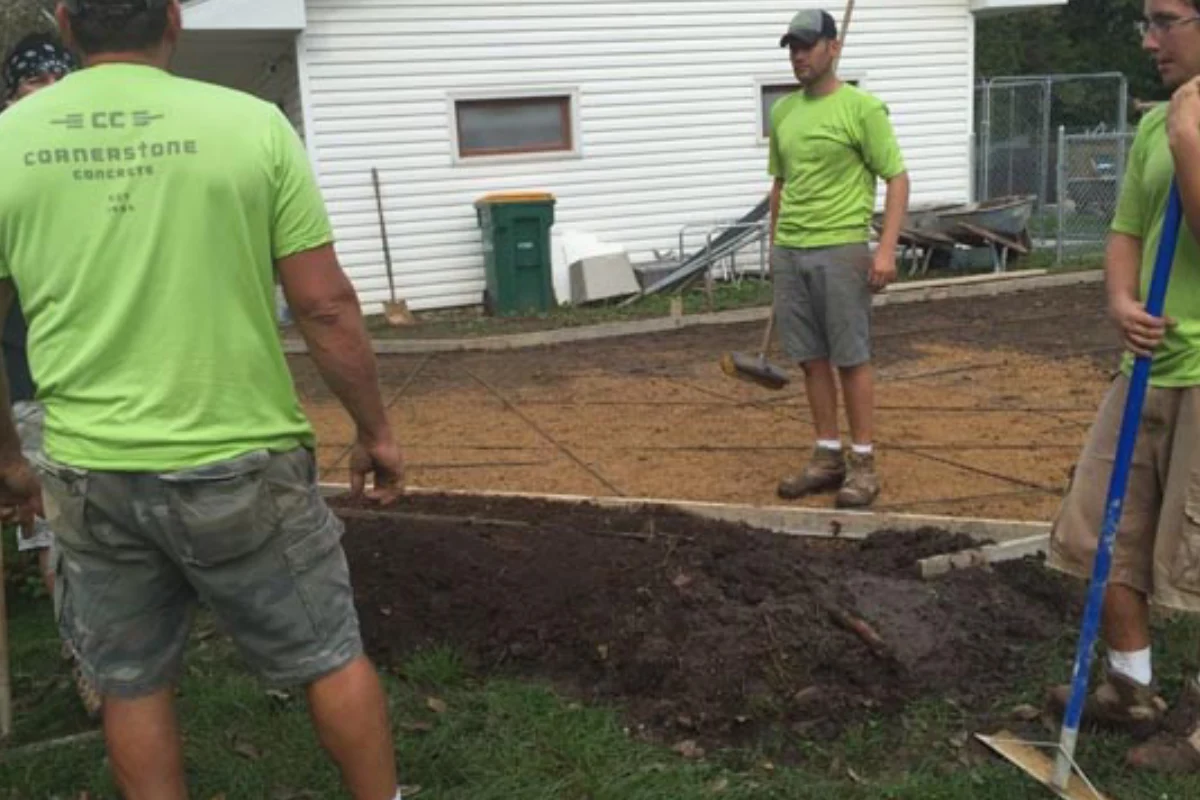installing-cornerstone-concrete-driveway