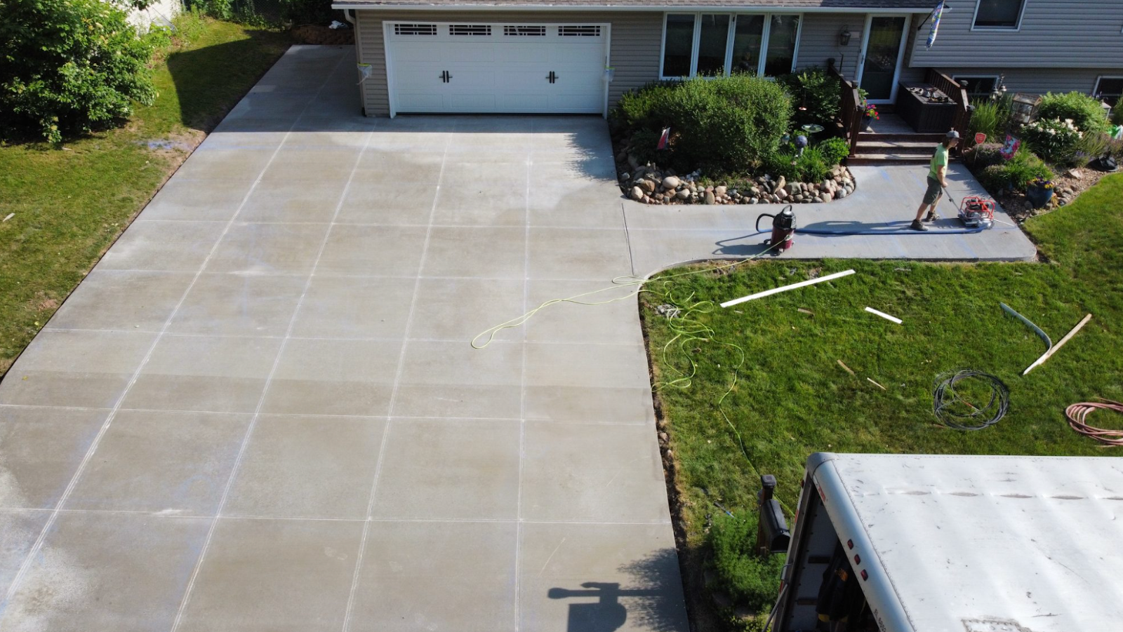 Concrete Driveway Service in Roseville, MN Concrete Driveway Service in Roseville